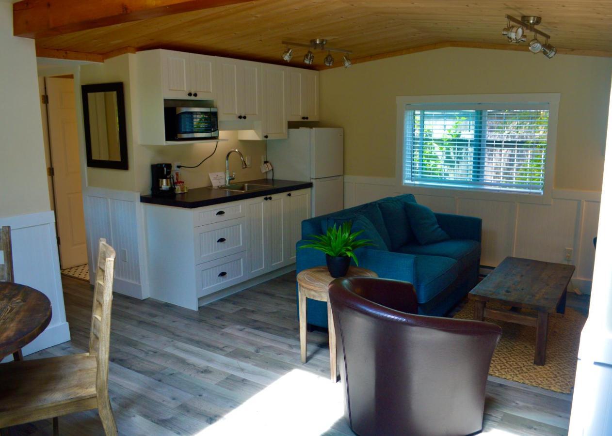 Wild Coast Wilderness Resort Port Renfrew Exterior photo