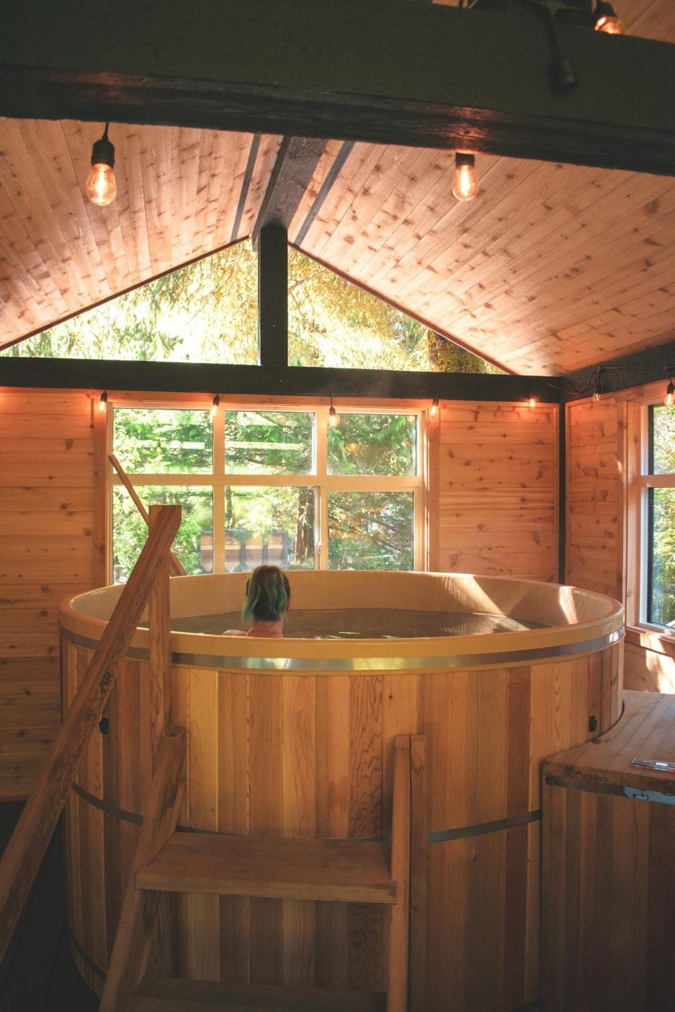 Wild Coast Wilderness Resort Port Renfrew Exterior photo